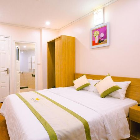Royal Hotel Ha Noi Hanoi Exterior photo