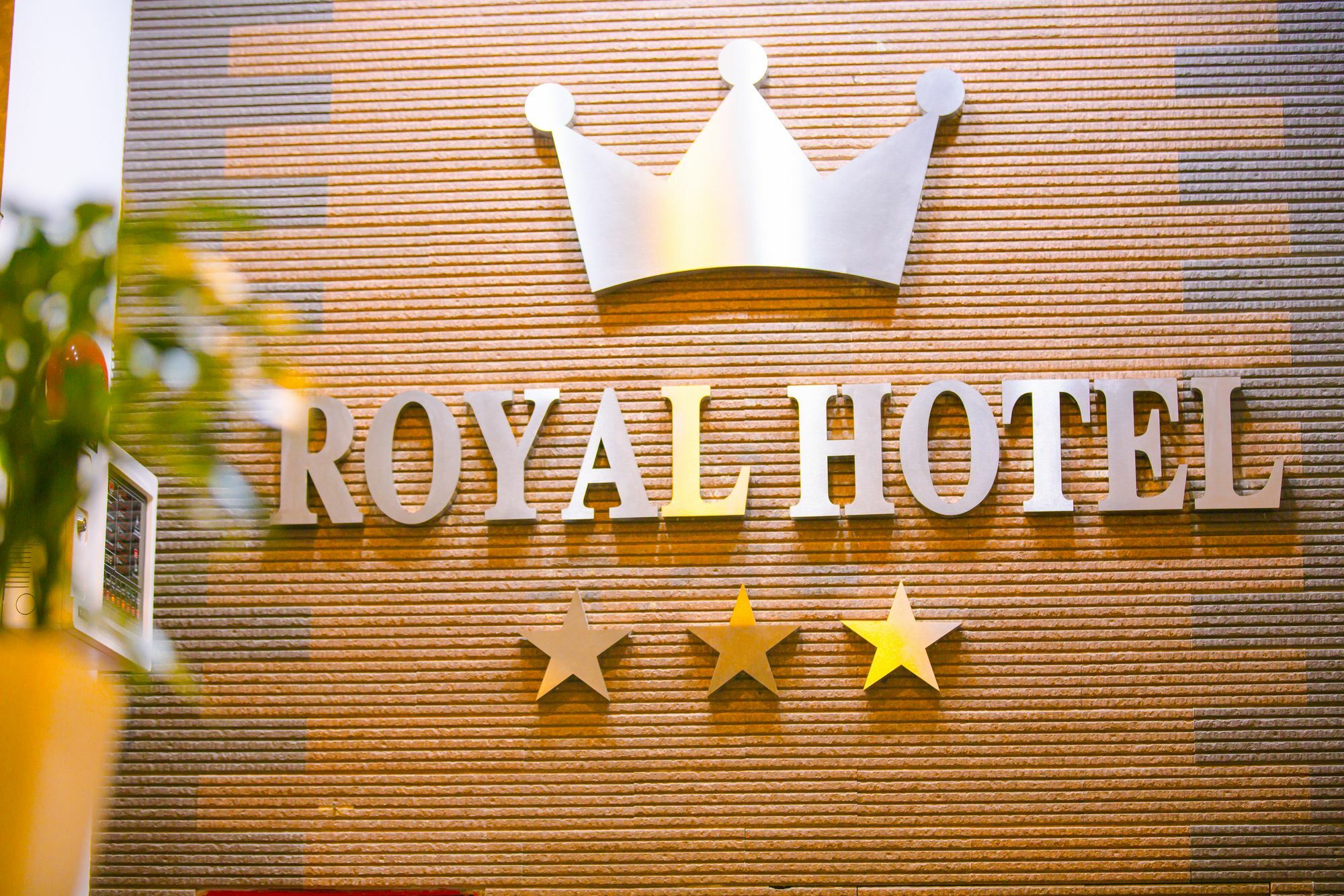 Royal Hotel Ha Noi Hanoi Exterior photo